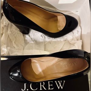 Classic J. Crew “Etta” heels size 8.5 in black patent leather.
